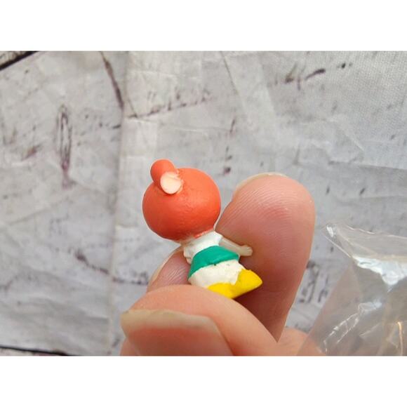 Lot of 7 Squinkies People and Animals - Picture 7 of 7